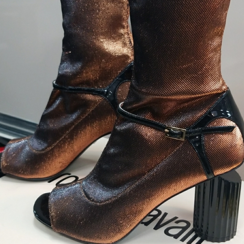 Woman leather boot